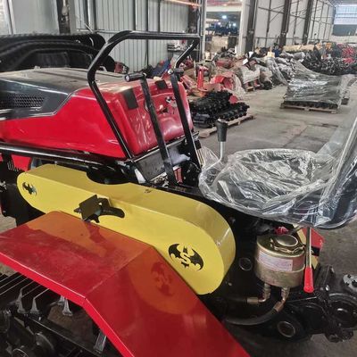 4WD農業のクローラー トラクター道具の耕作を用いる25馬力小型トラクター